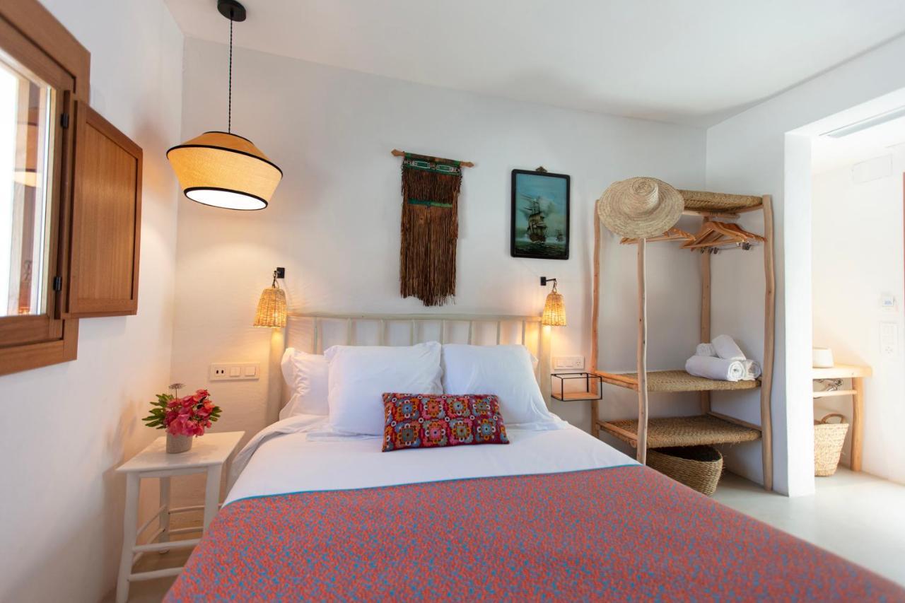 Hostal Mar Y Sal (Adults Only) Sant Josep de sa Talaia Exterior photo